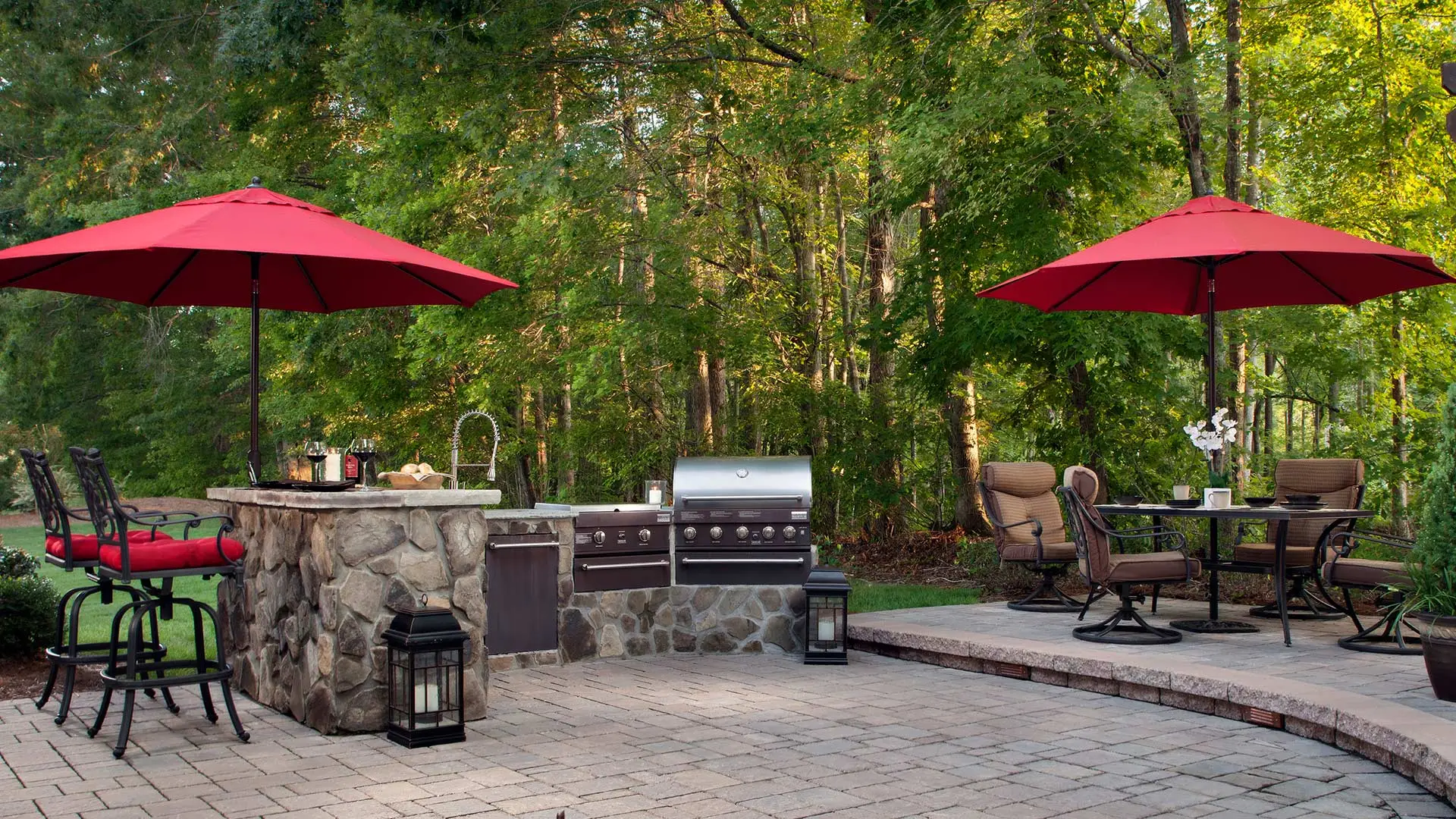 Outdoor paver kitchen patio with seating in Sausalito, CA.