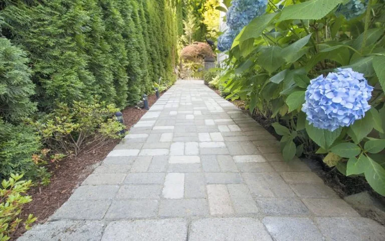 7 Ways Walkway Pavers Add Value to Your Home