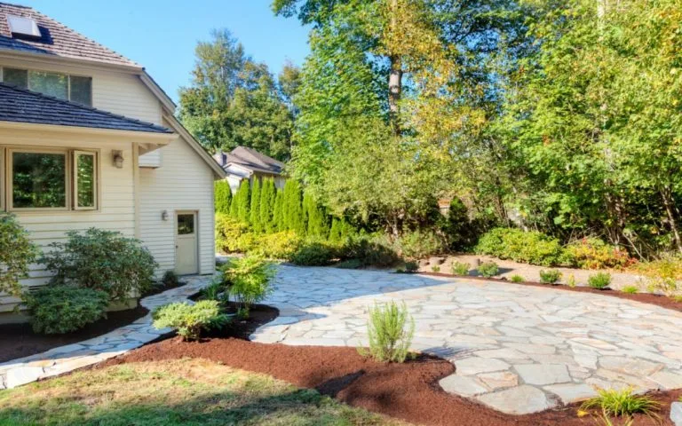 The 411 on Cleaning Paving Stones and Keeping Things Looking Gorgeous